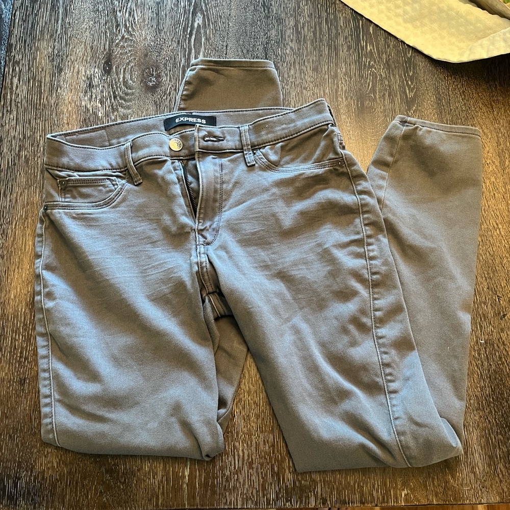 Express gray stretch+ mid rise pant (legging), worn once! Size 10L!